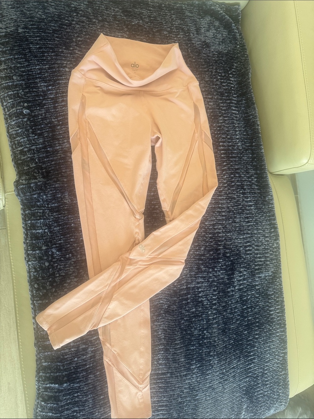 ALO Yoga Peach Mesh-Trim High-Rise Leggings OFFERS WELCOME!!’